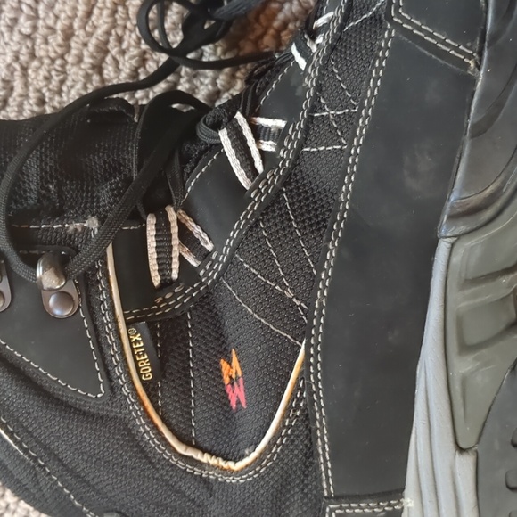 Garmont Momentum Gortex Snow GTX Winter Hiking Boots - Picture 10 of 10